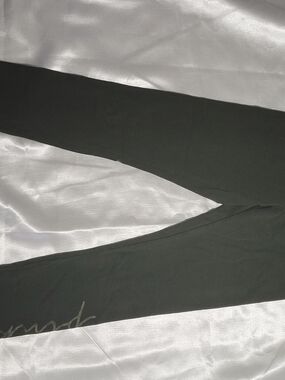 Victoria's Secret PINK Olive Green Seam Detail Leggings